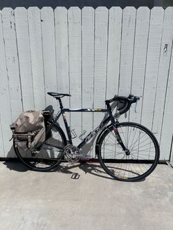 Felt touring bike
