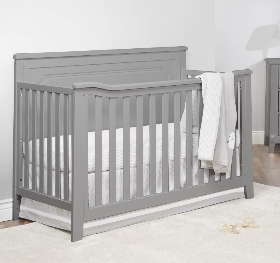 NEW - Sorelle Berkley 4-in-1 Convertible Flat Top Panel Crib in Gray