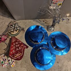 Free New Year's Hats And Decor