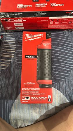 Milwaukee pack out Bluetooth speaker