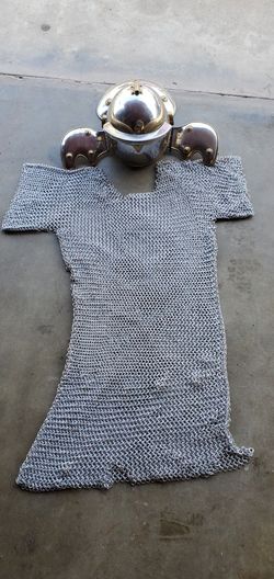 Mid-evil  Helmet And Chain Link Shirt
