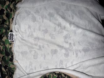 BAPE hoodie [READ!!]