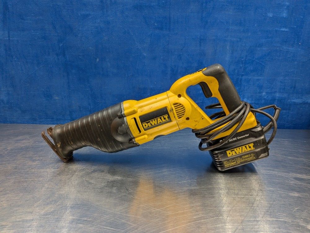 DeWalt Reciprocating Saw Dw008