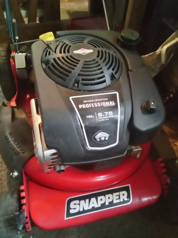 Briggs & Stratton Snapper 190cc Lawn Mower / Mulcher
