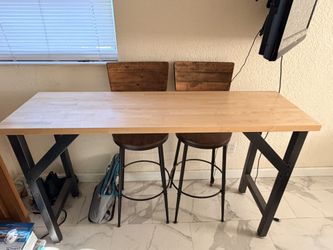 Entry Table And Work Bench