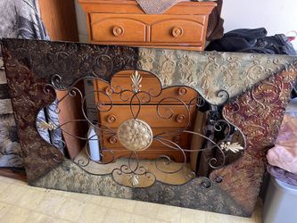 Kirkland’s Metal frame