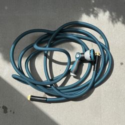 25ft Garden Hose with Nozzle 
