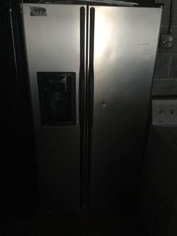 Kenmore refrigerator/ great for the garage/ 90 day warranty