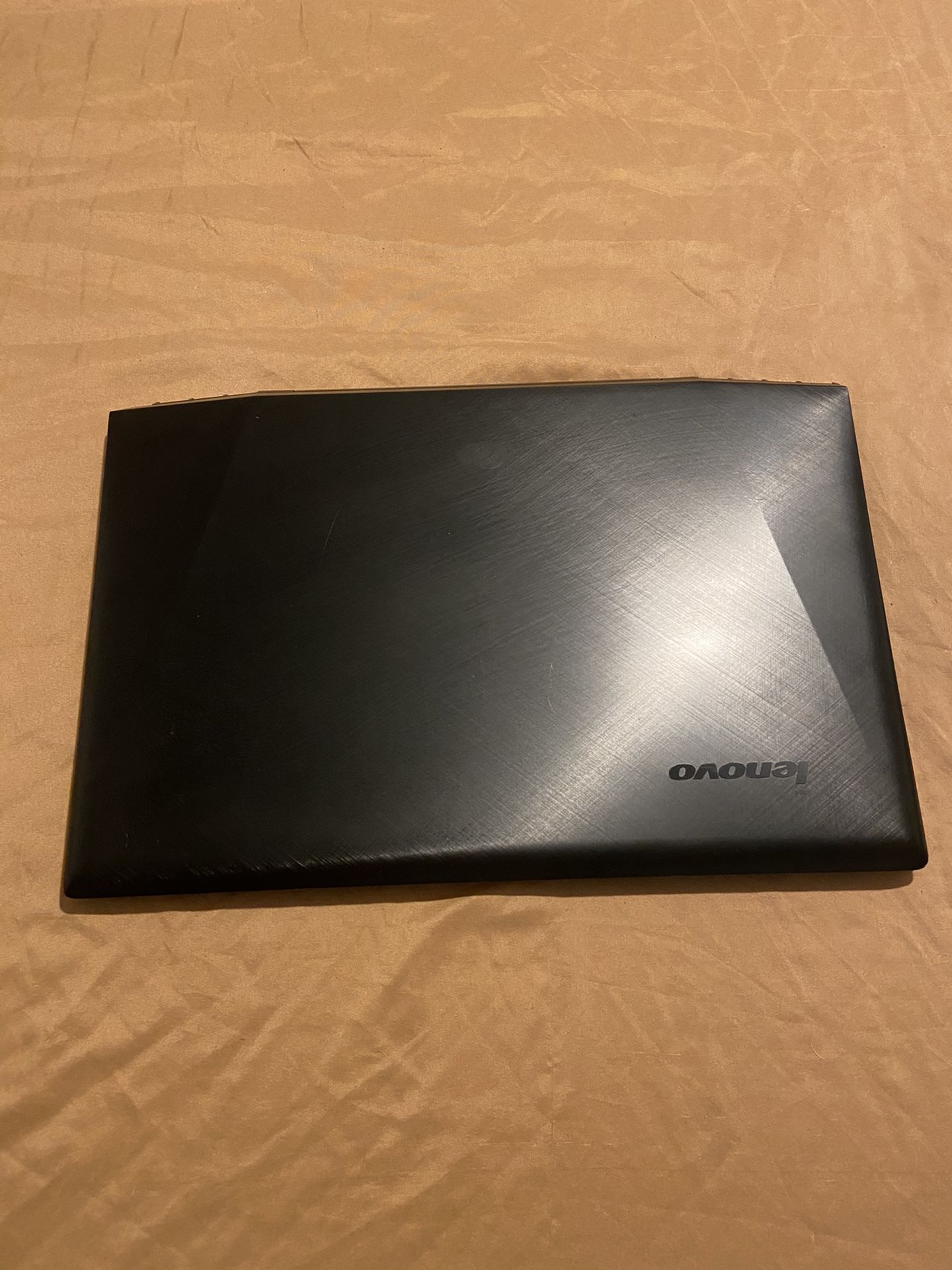 Laptop / Gaming Laptop (Lenovo)
