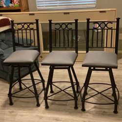 3 Rod Iron Bar Stools  Black Steel Padded Swivel Counter Bar Stool  Counter Height Bar Stool