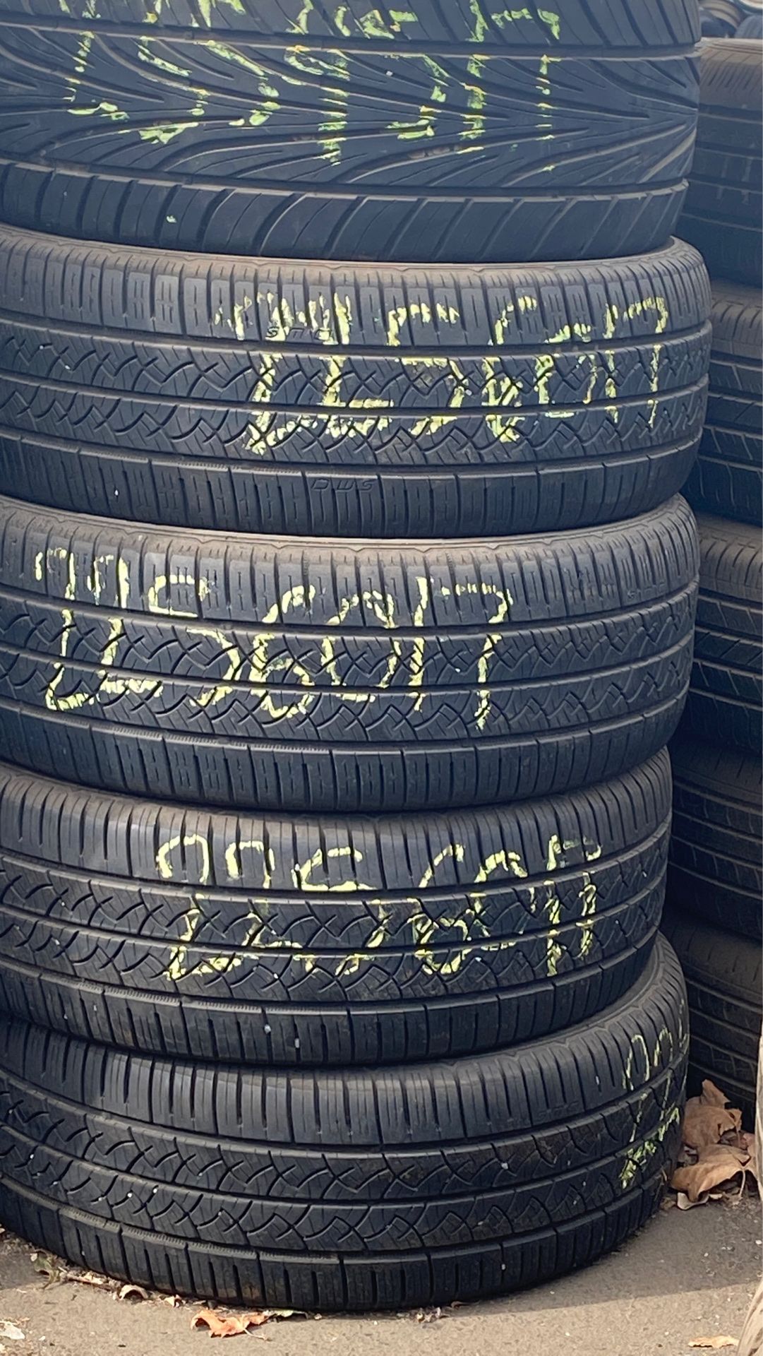 225-60-17 good set of used