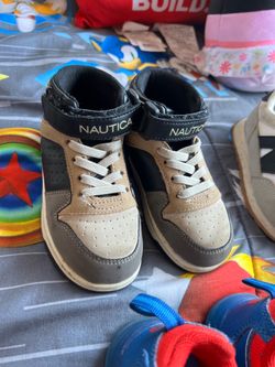 Toddler boy shoes size 8
