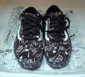Vans Black And White Snoopy