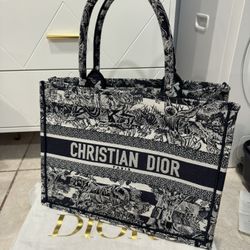 Dior Book Tote Medium 