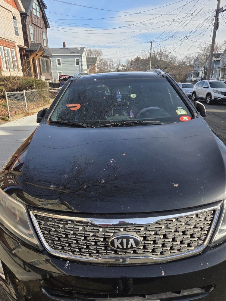 2014 kia sorrento For Part Or Fix 