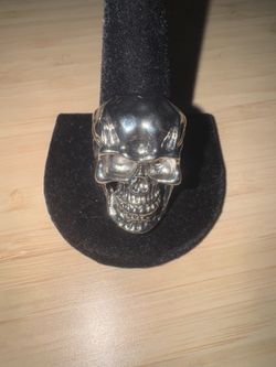 Stainless steel skull ring