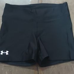 Hurly Black  Small Shorts /Shores Negros Small