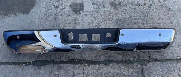 LA Zona Auto Parts  2014 to 2018 Chevy Silverado GM Sierra Chrome Back Bumper Defensa Cromada Tracera Parking Sensors