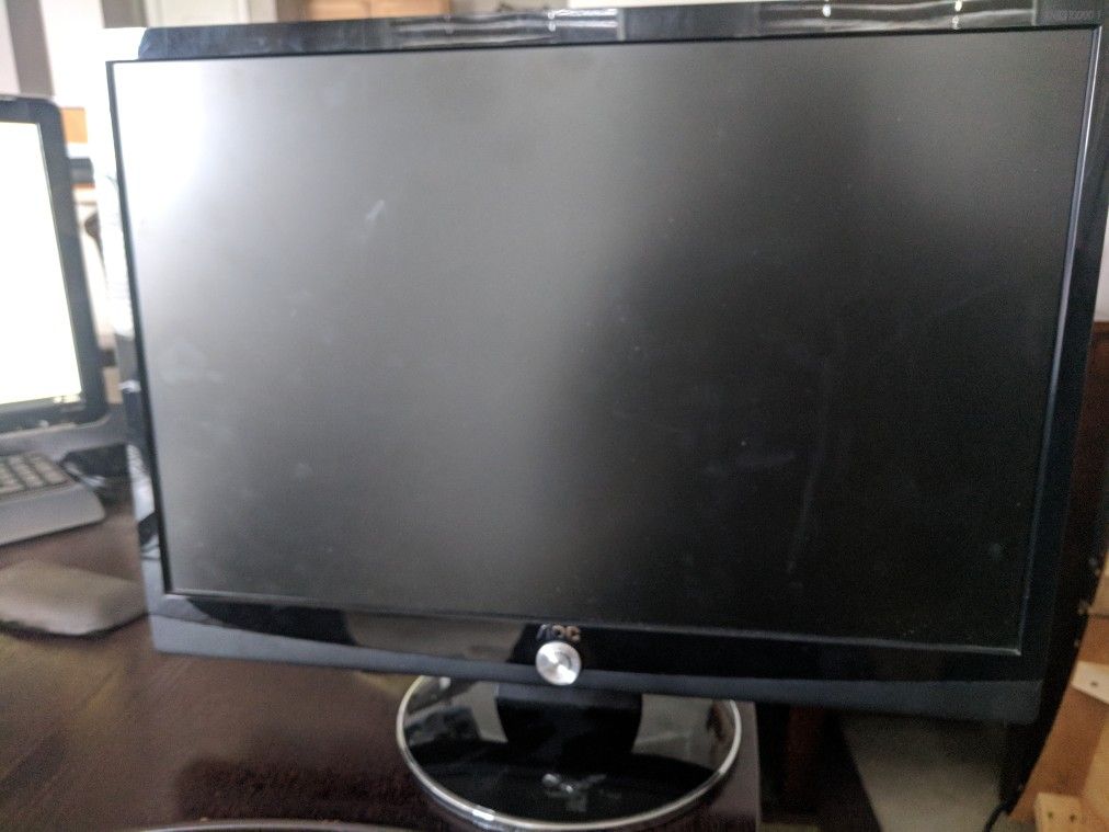 AOC 2217v LCD Monitor "22