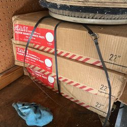 Floor buffering machine 2 Quantity plus Glit Floor Maintenance Pads