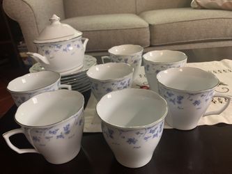 7 Cups 8 Saucers