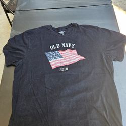 Old Navy Y2K 2010 American Flag Tee
