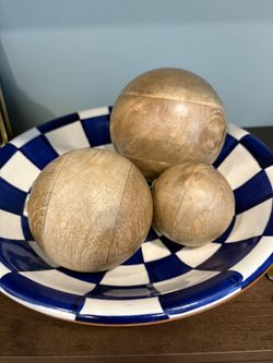 Set of Wooden Decorative Spheres 