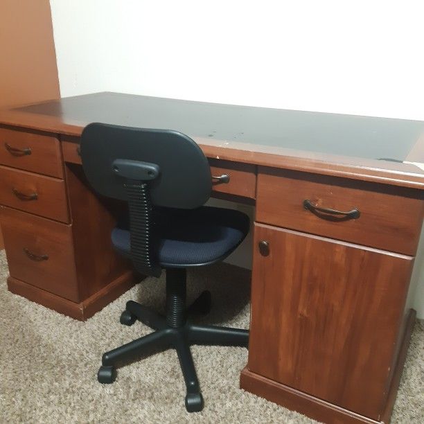 Desk With Chair ..