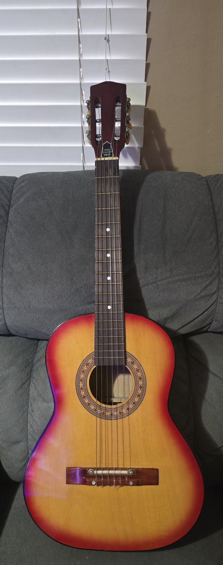 GUITARRA ACOUSTICA $59