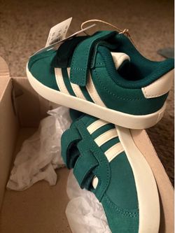 NEW Adidas VL Court 3.0 CF SIZE 8.5c