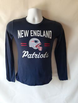 New England Patriots boys navy blue long sleeve t-shirt size M (10-12)