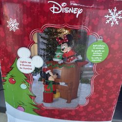 7.5 ft Mickey and Minnie inflatable