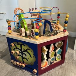 Baby Toddler Toy Youniversity activity Wood cube  B. toys