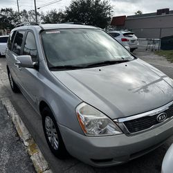 2010 Kia Sedona