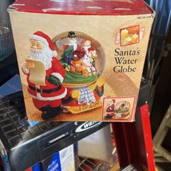 Santa’s Water Globe