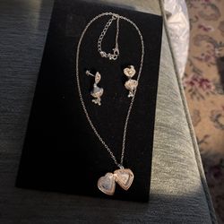 Silver  Heart Shape Pendent With Dangling  Heart Junkies.