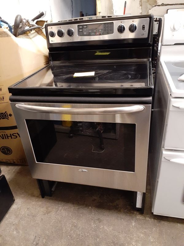 Amana stainless steel glasstop electric stove for Sale in Philadelphia