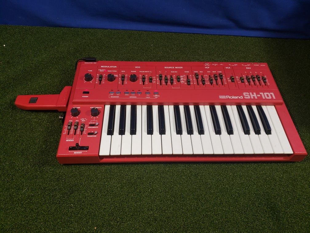 Vintage Red Roland SH-101 Monophonic Analog Synthesizer Keyboard SH101 mod grip