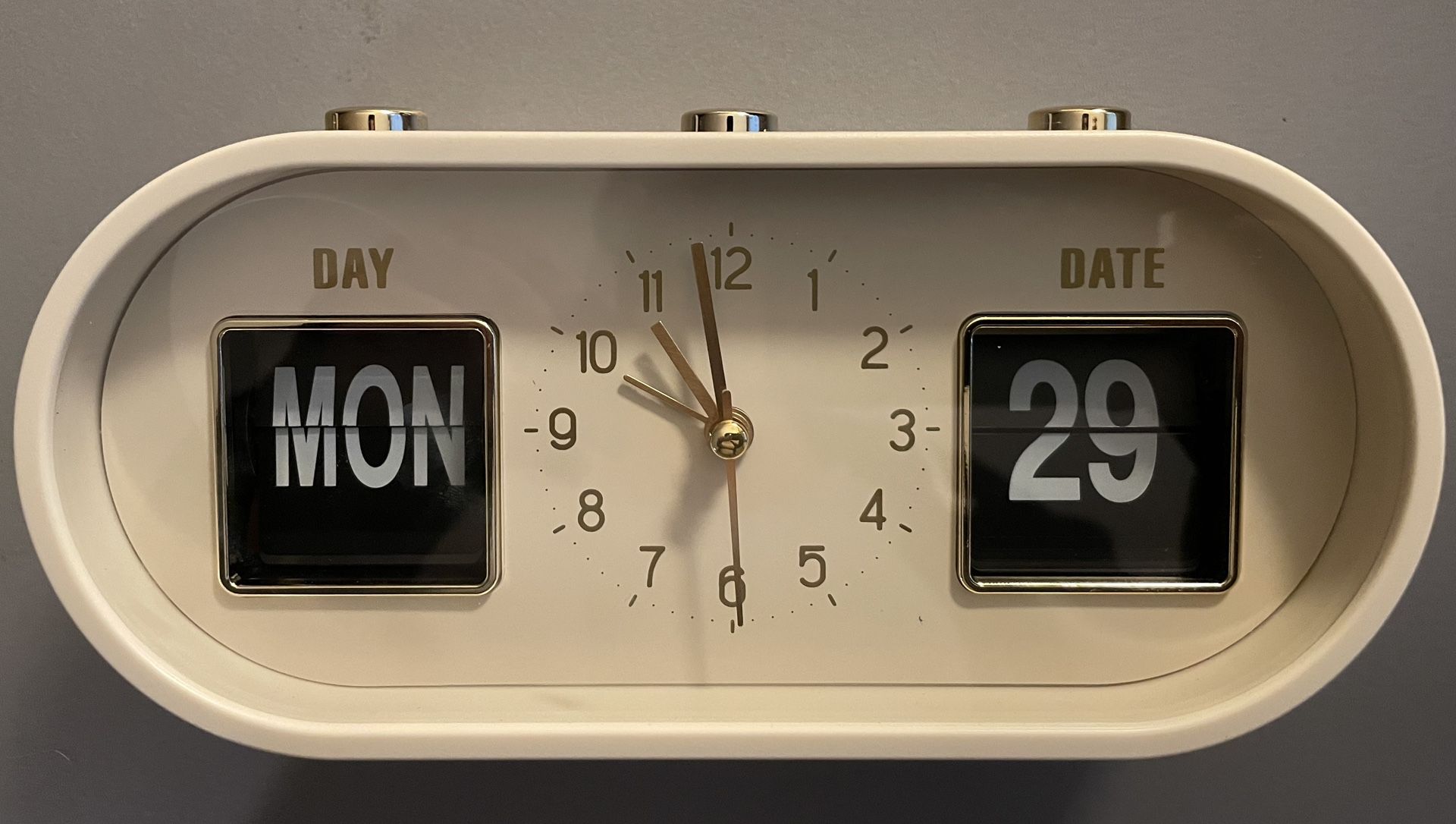 Manual Flip Date And Clock