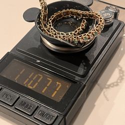 Gold Emerald and Diamond bracelet