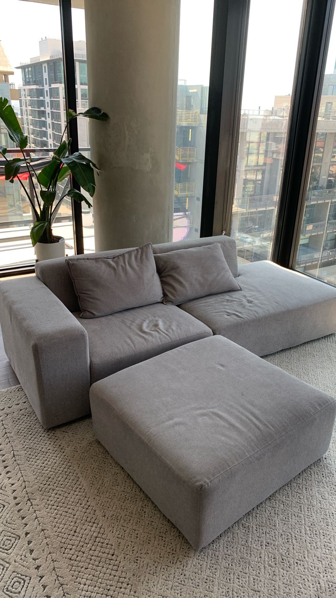 Selling Floyd Sofa