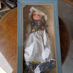 Effanbees antique doll