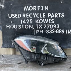 2015-2020 Mercedes Benz GLA250 GLA45 Headlight Lamp Halogen Passenger Right RH