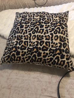 Cheetah Print Pillow Decor