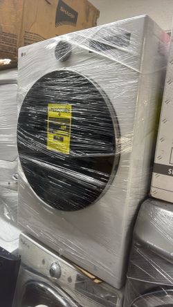 LG 7.5 cu ft gas dryer new open box
