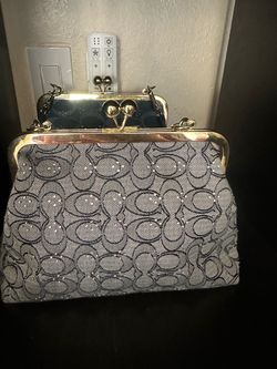 Coach purses 👜 with 2 straps
