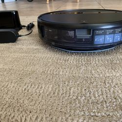 Robot vac and mop
