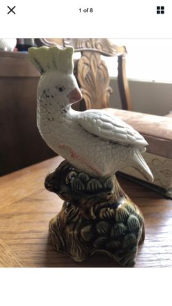 Ceramic figurine of parrot, bird made in Brazil