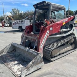 Takeuchi TL12 Skid Steer