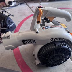 Ryobi 2 Cycle Leaf Blower ./vacuum . Never Been Used 